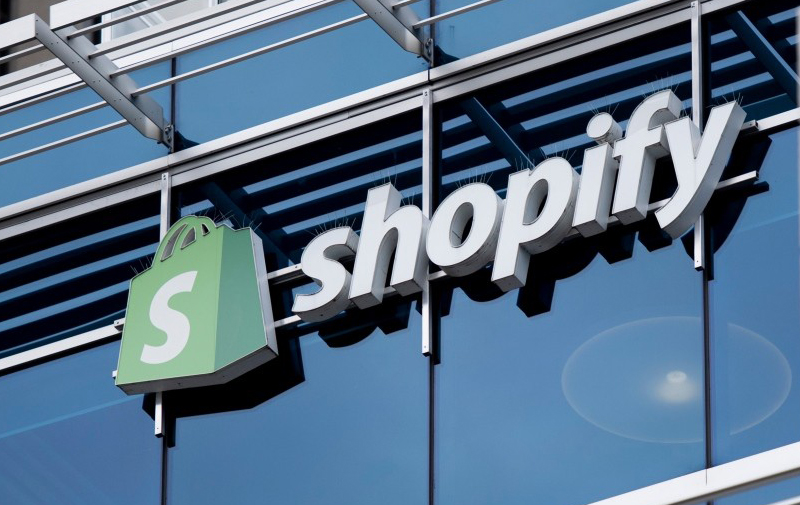 Shopify选择垂直品类还是杂货铺？杂货铺的缺点是什么？